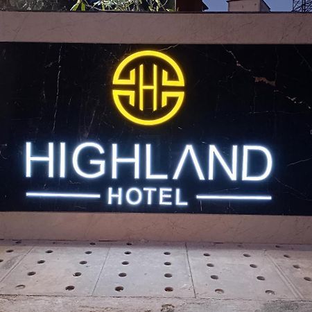 Highland Hotel Bangalore Exterior foto