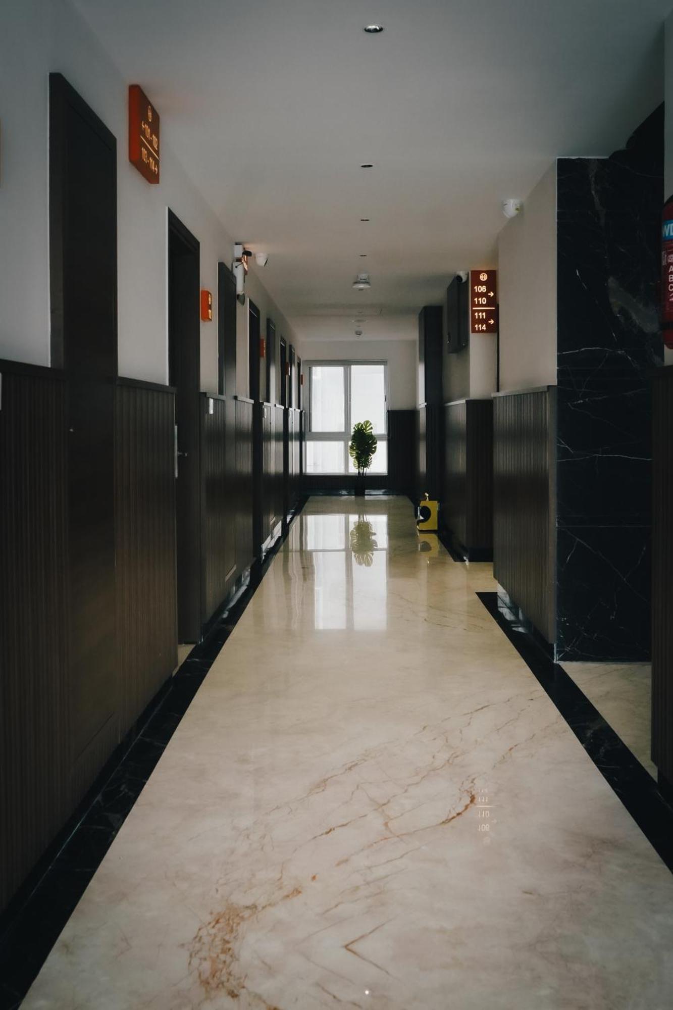 Highland Hotel Bangalore Exterior foto