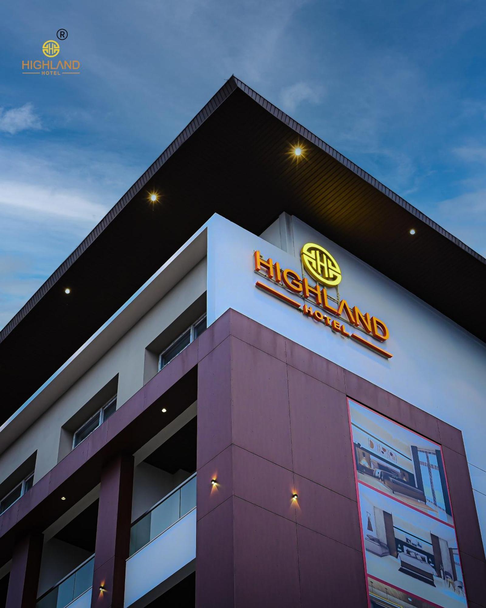 Highland Hotel Bangalore Exterior foto