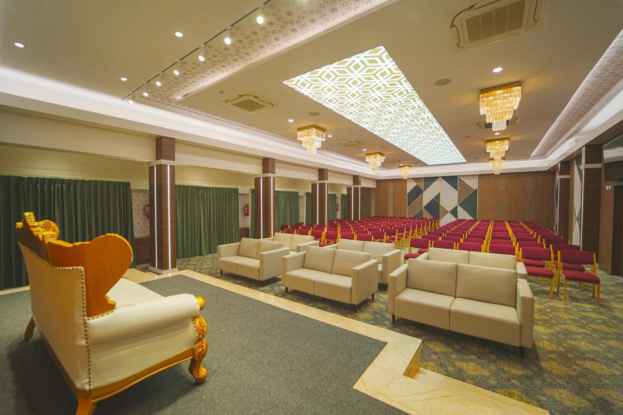 Highland Hotel Bangalore Exterior foto